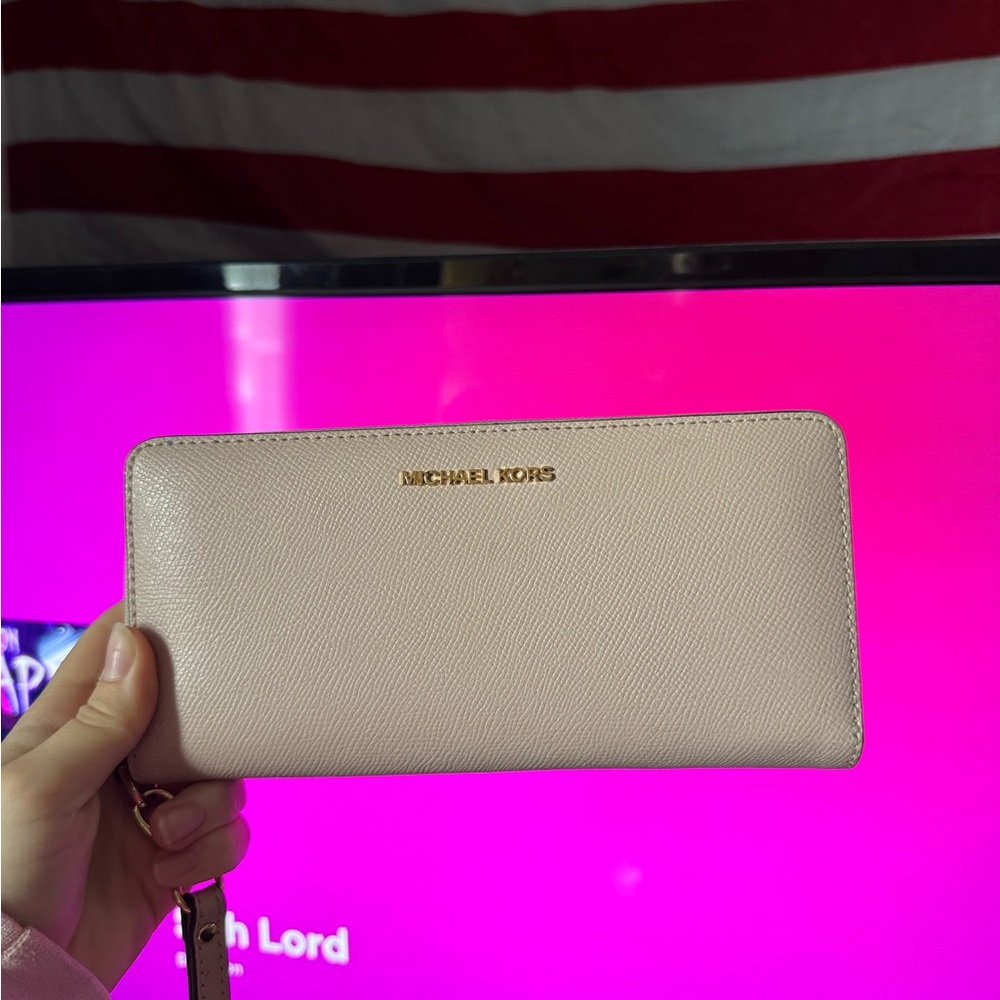 Micheal kors wallet